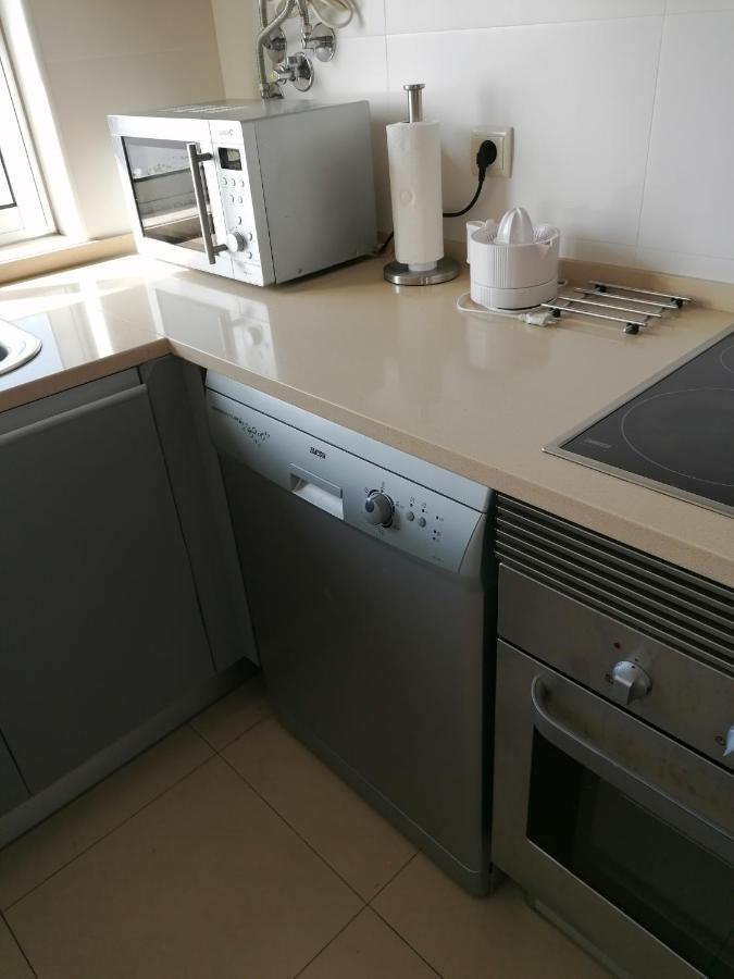 אלבופיירה Modern Apartment With Sunny South Facing Terrace מראה חיצוני תמונה