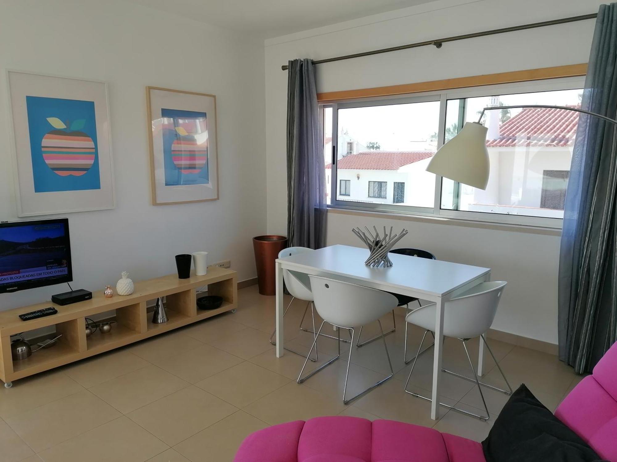 אלבופיירה Modern Apartment With Sunny South Facing Terrace חדר תמונה
